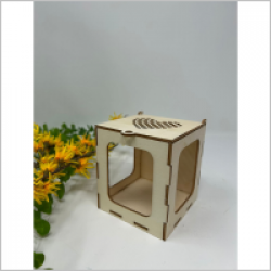 Ai nevoie de un cadou deosebit pentru cineva special? Alege o cutie din lemn, perfectă pentru cana de ceai preferată! Oferă un cadou unic și practic, potrivit pentru orice ocazie specială. Comandă acum și surprinde-ț
